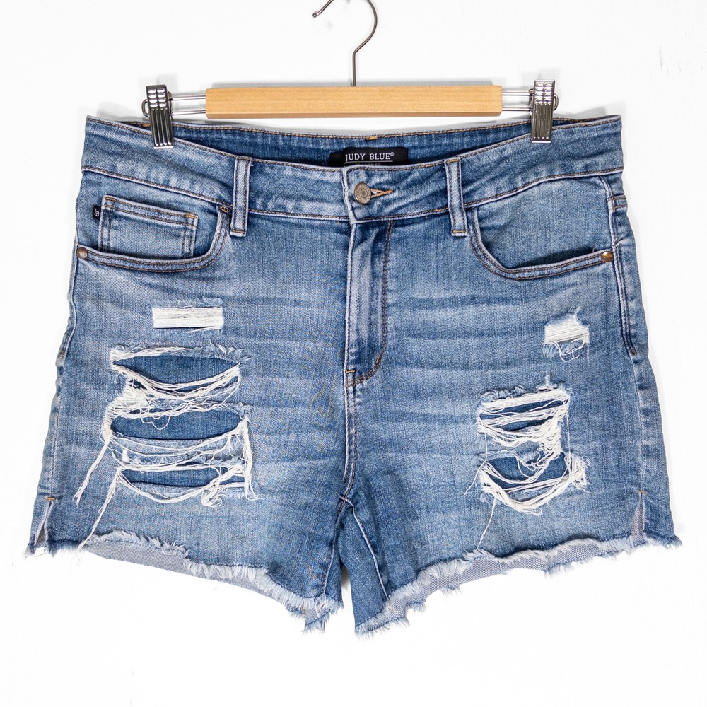 Judy Blue Distressed Denim Shorts Womens XL Raw Hem Casual